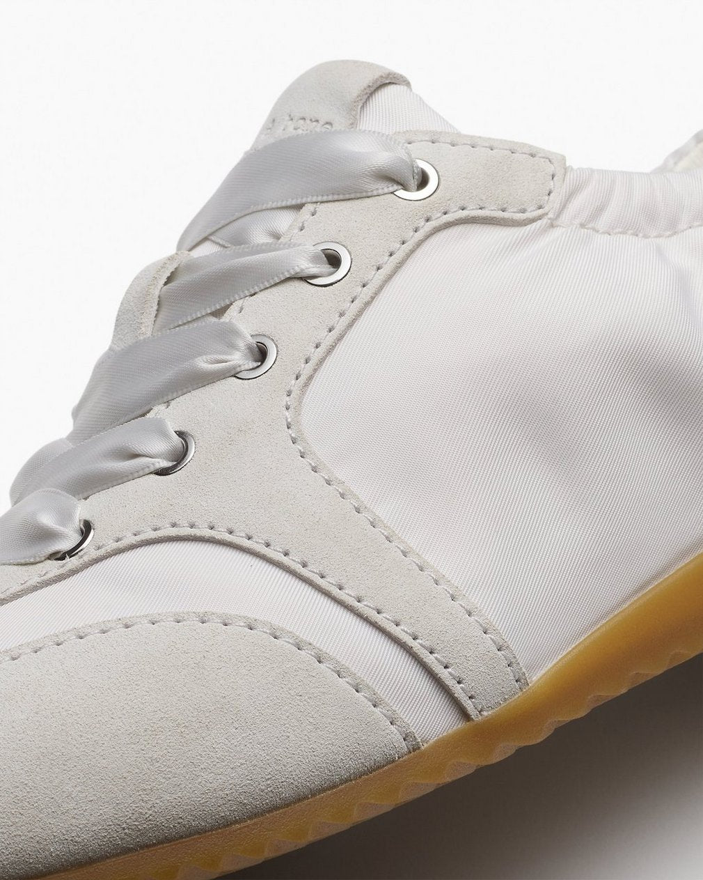 Emilee Ballet Runner Sneakers - Frost