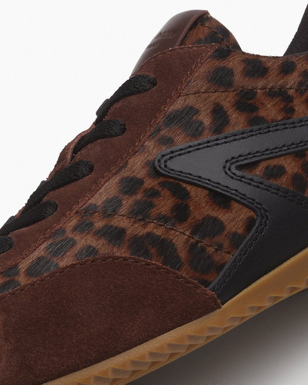 Ultra Slim Retro Runner Sneakers - Leopard Mocha