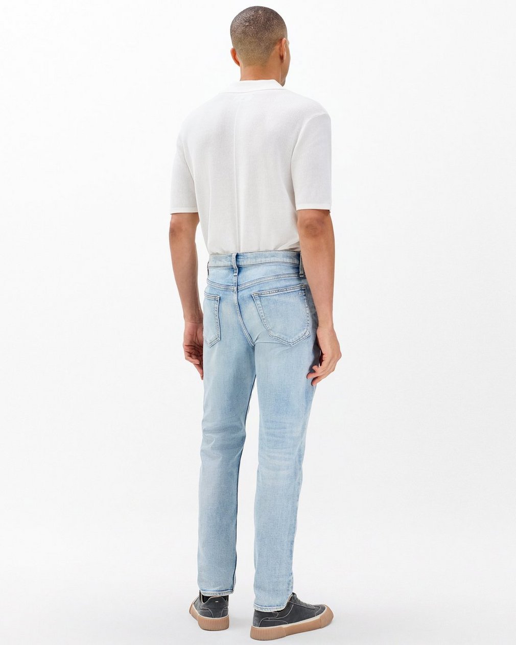 Fit 2 - Flynn: Slim Fit Light Indigo Authentic Stretch Jean