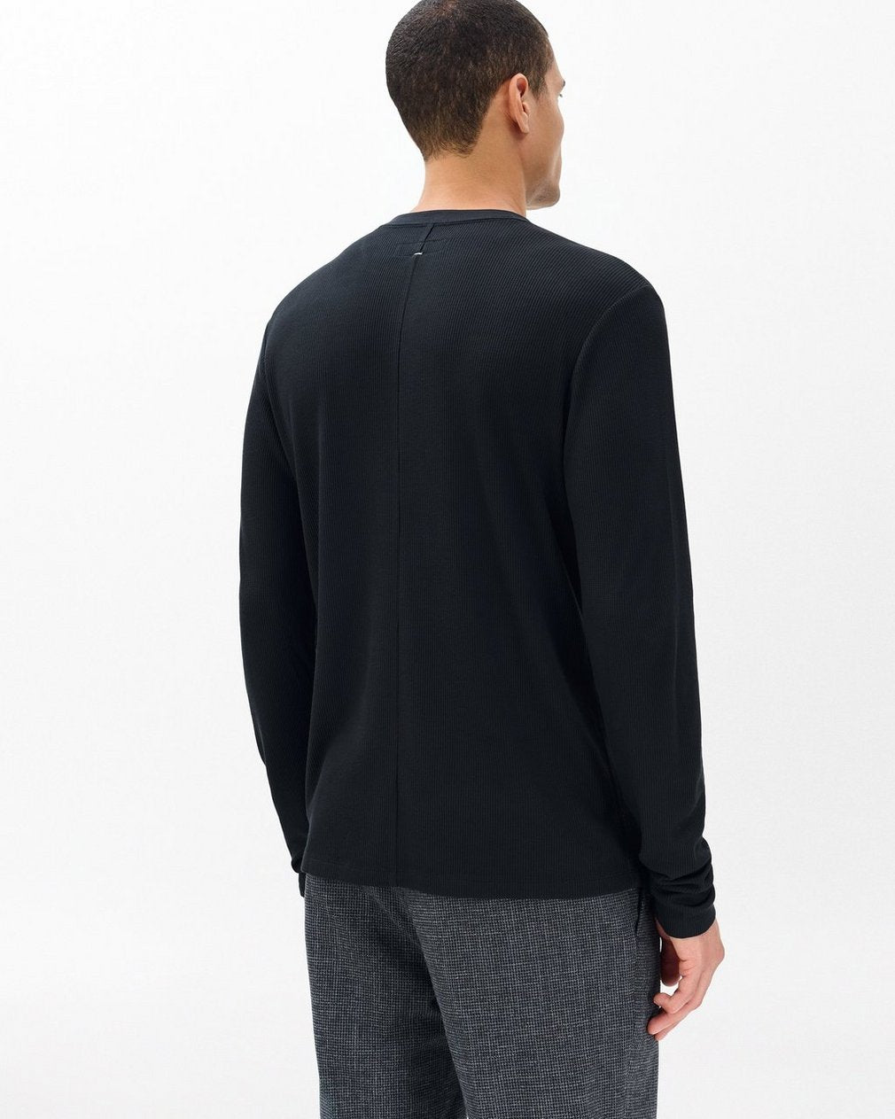 Tech Waffle Henley - Black