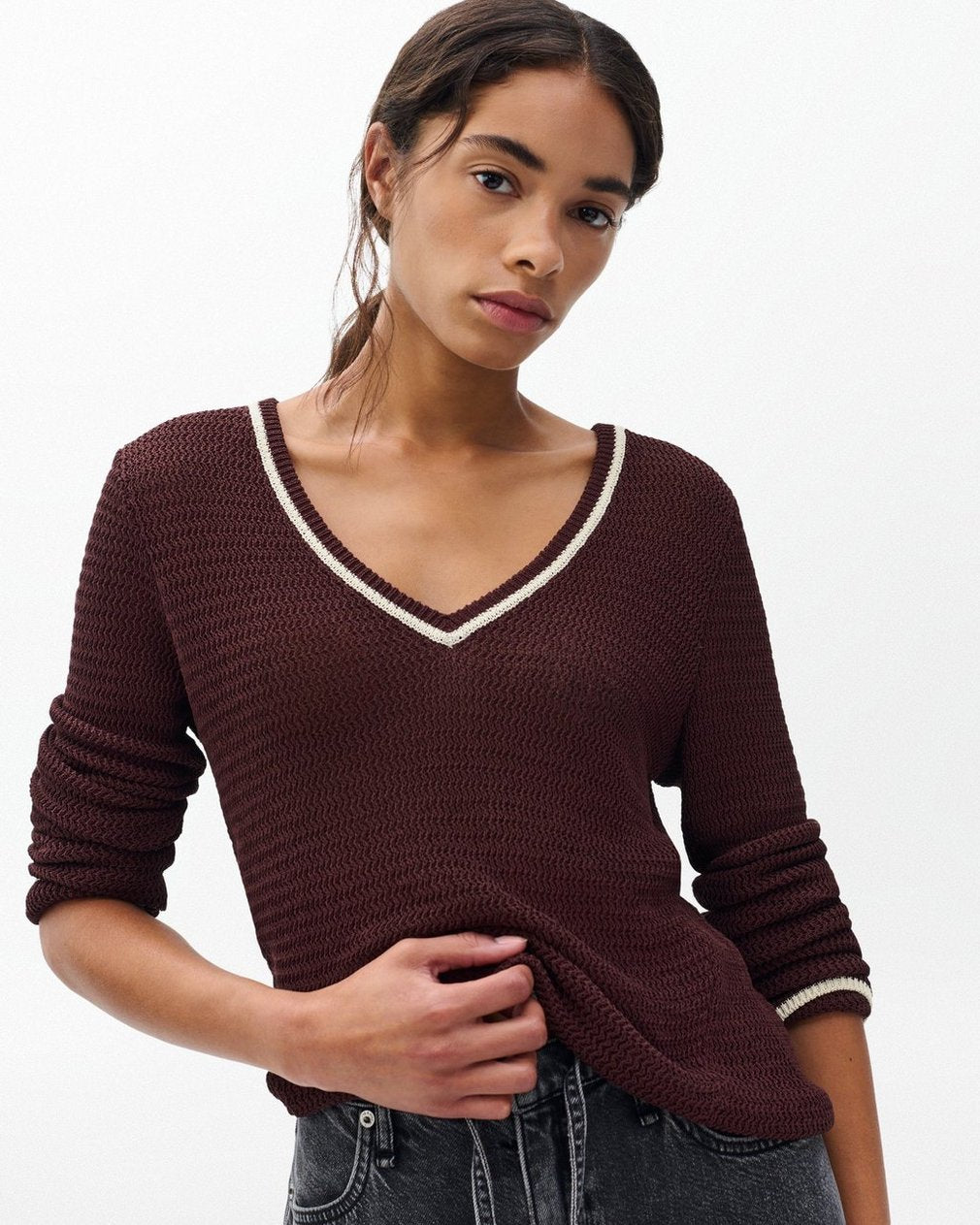 Costi V-Neck Sweater - Chocolate Brown