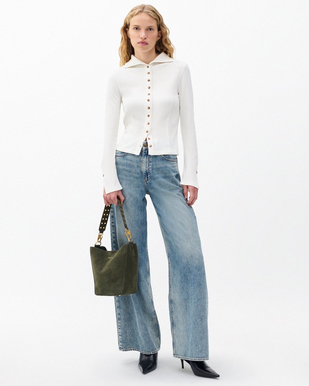 The Knit Ribbed Buttoned Cardigan - Ivory