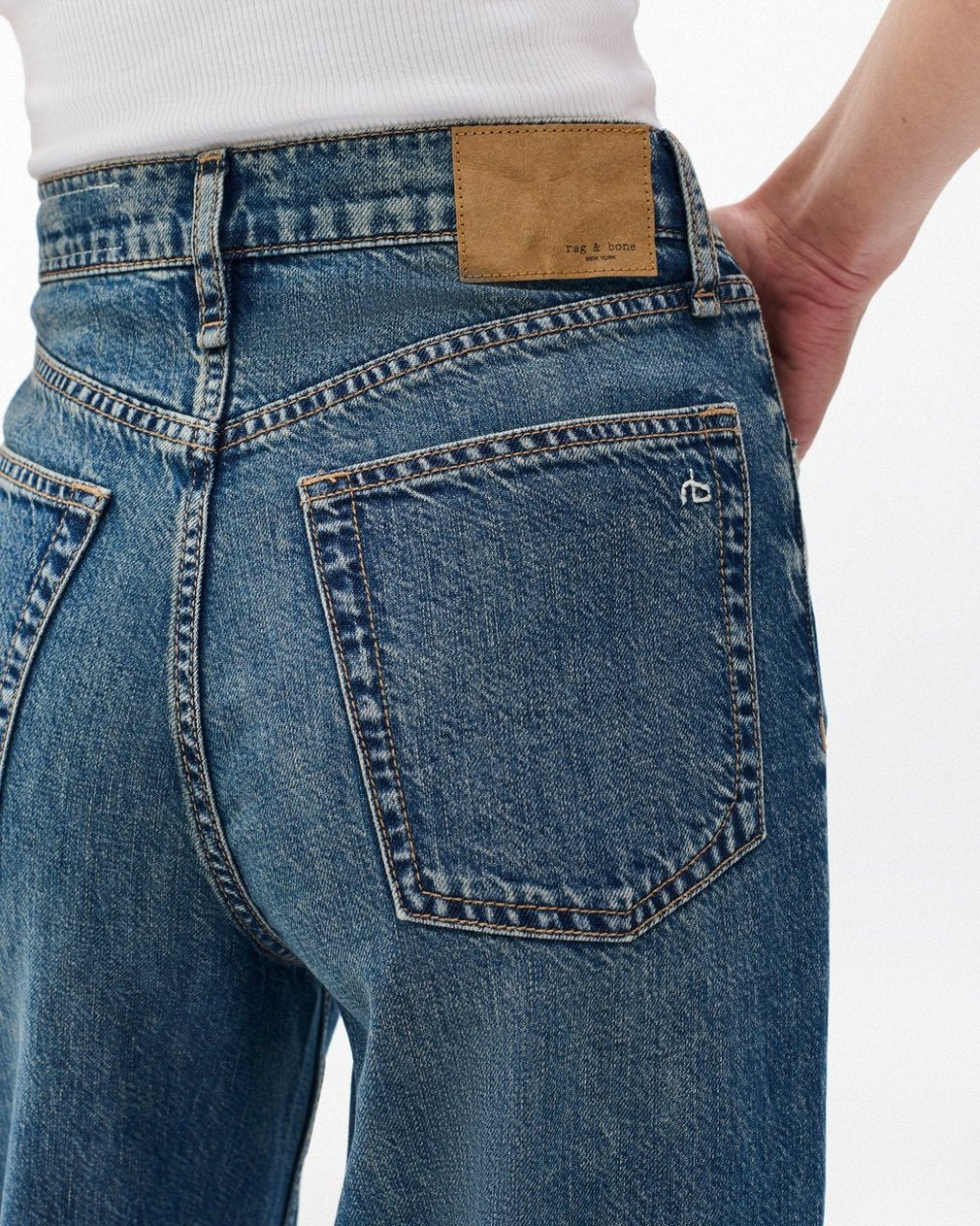 Andi Ankle Wide-Leg Jeans - Delcan