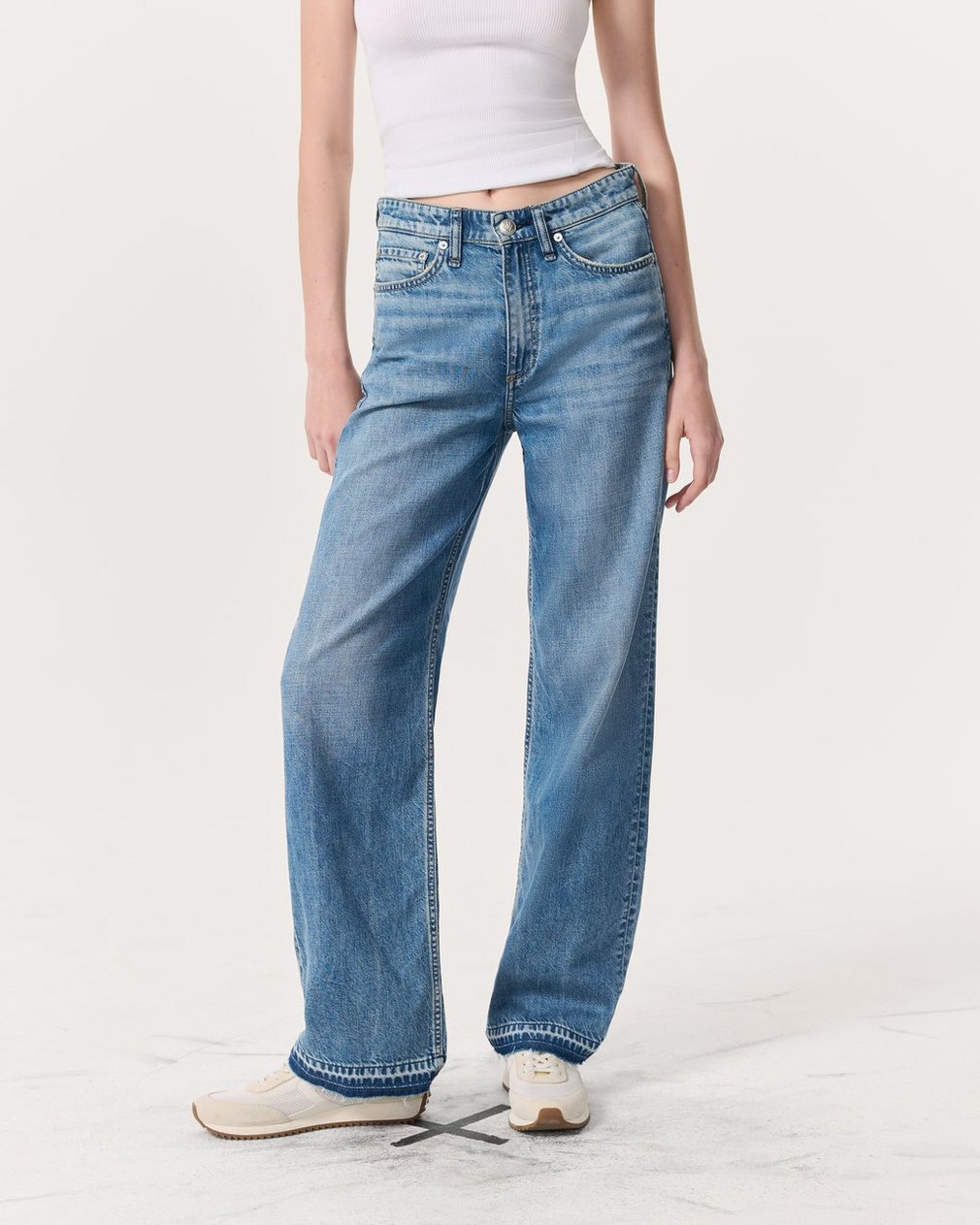 Featherweight Logan Wide-Leg Jeans - Orian