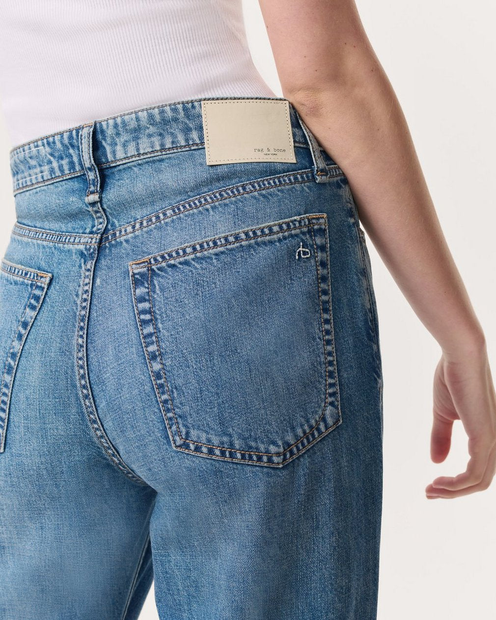 Featherweight Logan Wide-Leg Jeans - Orian