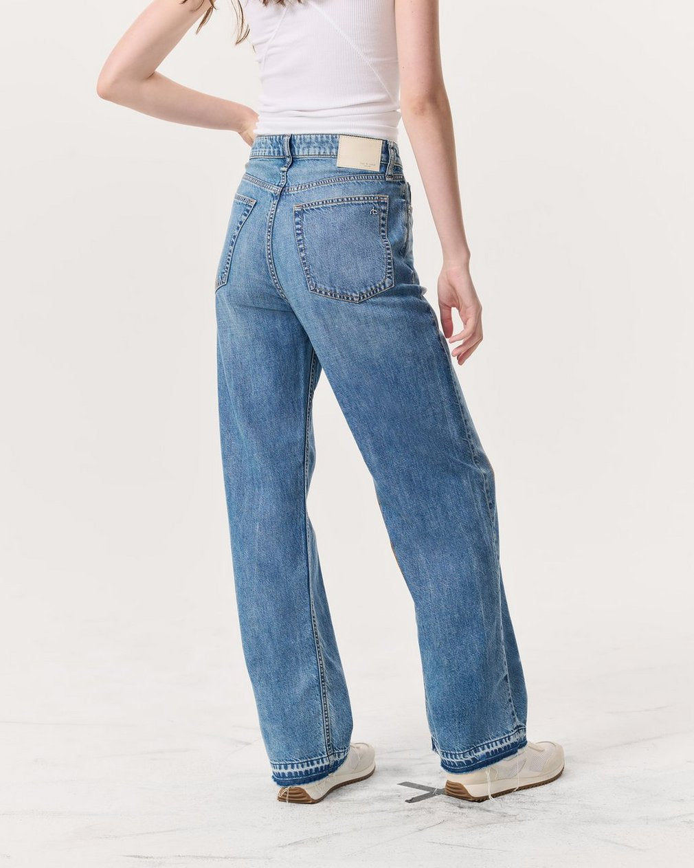 Featherweight Logan Wide-Leg Jeans - Orian