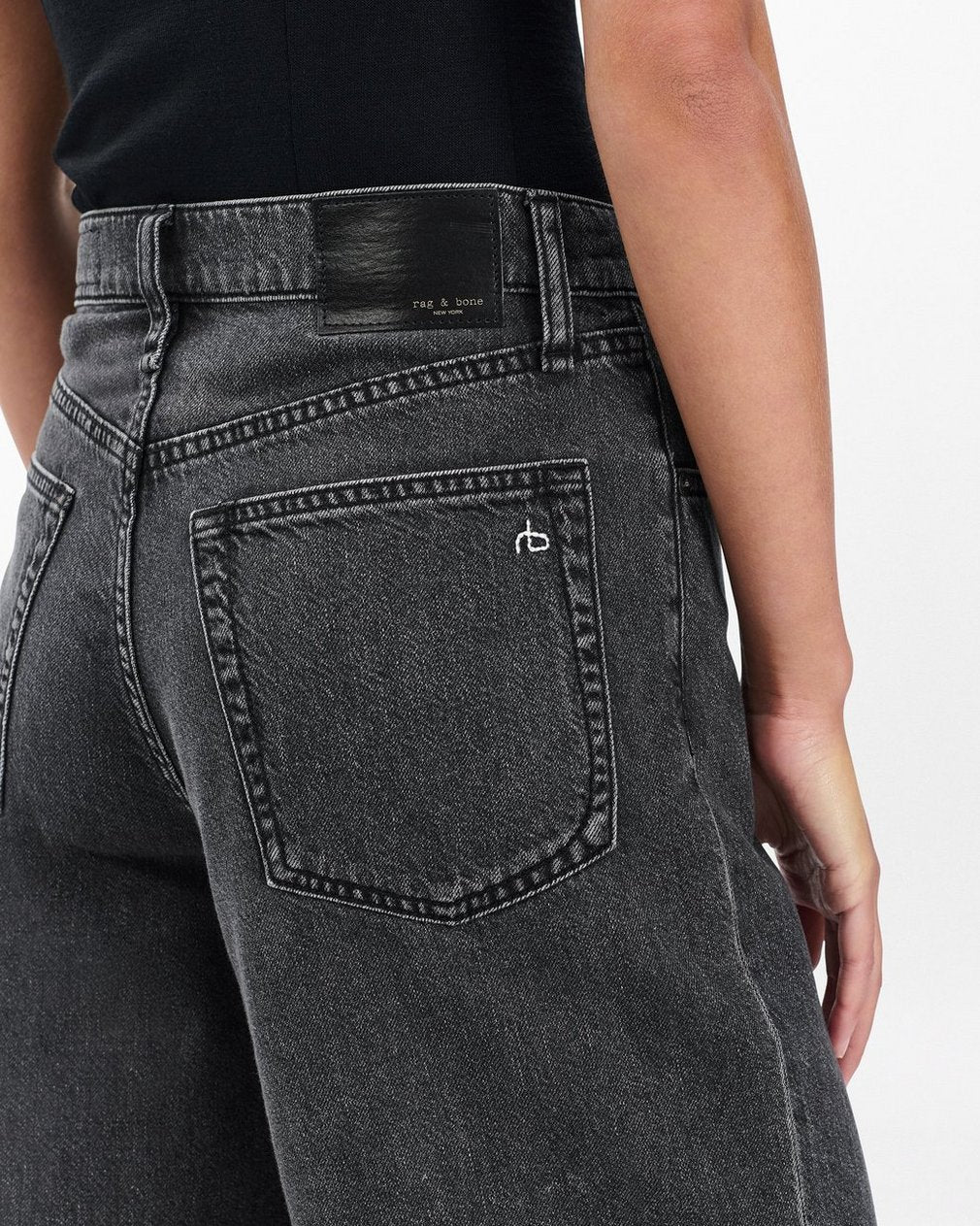 Andi Ankle Wide-Leg Jeans - Raven