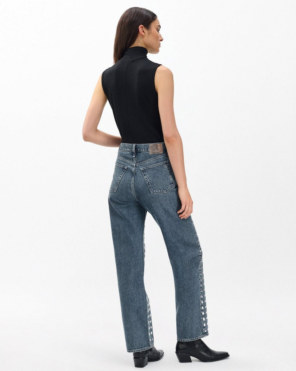 Shea Relaxed Straight Jeans - Kingston Stud