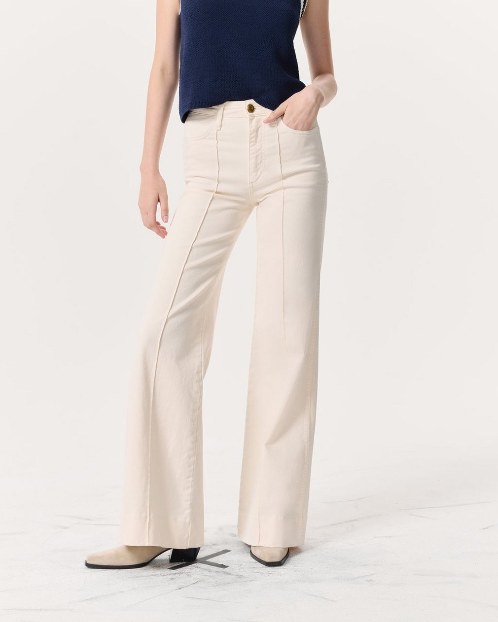 Skylar Wide-Leg Flare Jeans - Ecru
