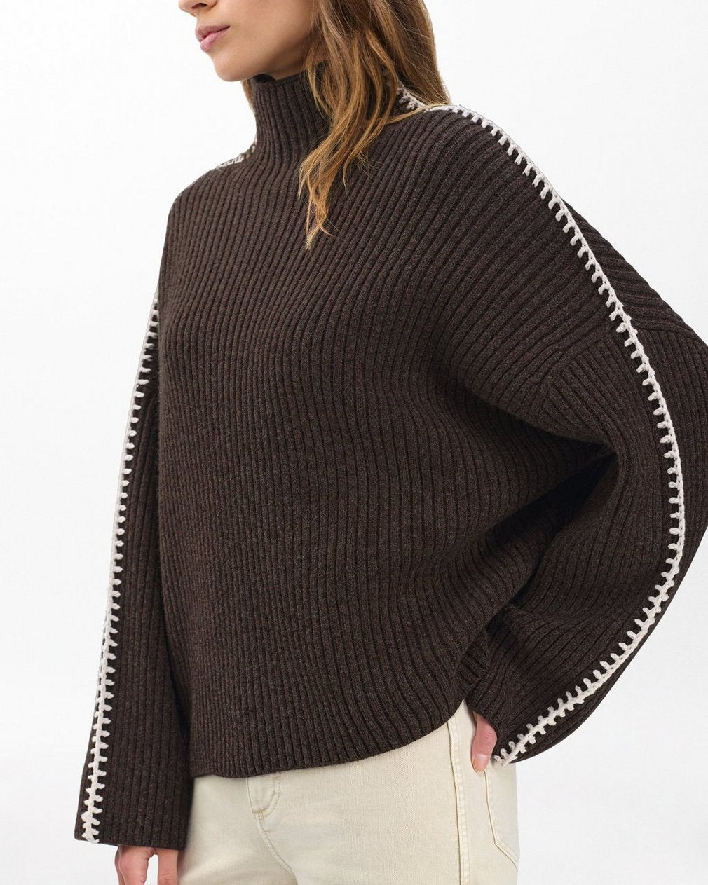 Ingrid Wool Turtleneck - Brown