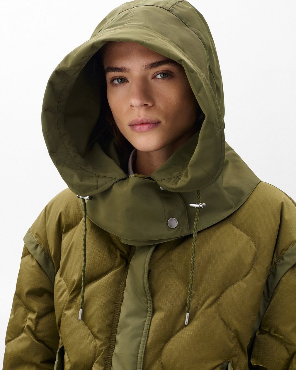 Taki Convertible Jacket - Olive