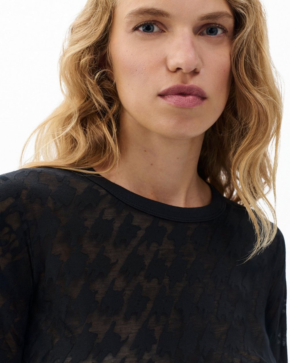 Valencia Houndstooth Tee - Black