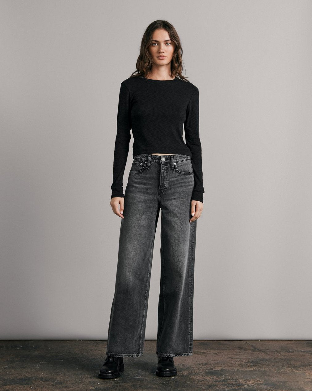 Cropped Longsleeve Rib T-Shirt - Black