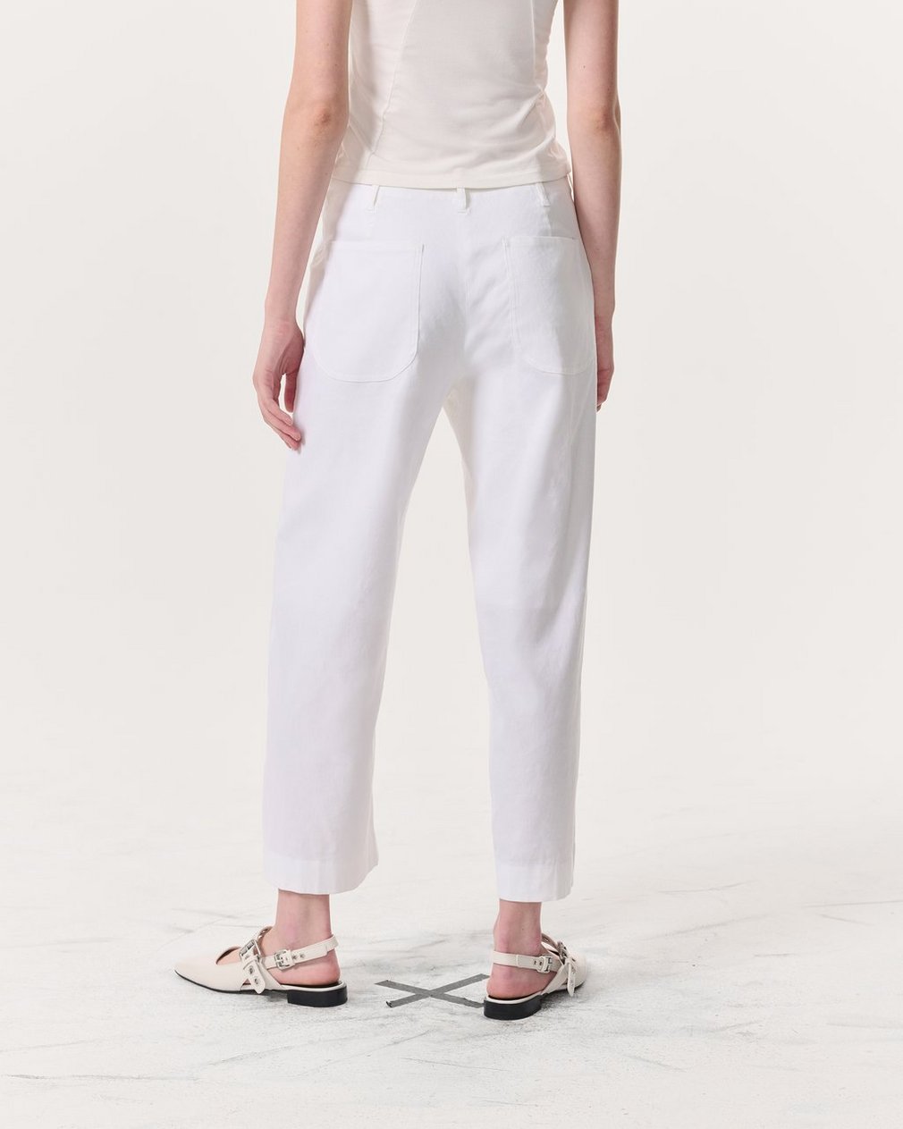 Banks Ankle-Length Linen-Blend Pants - White