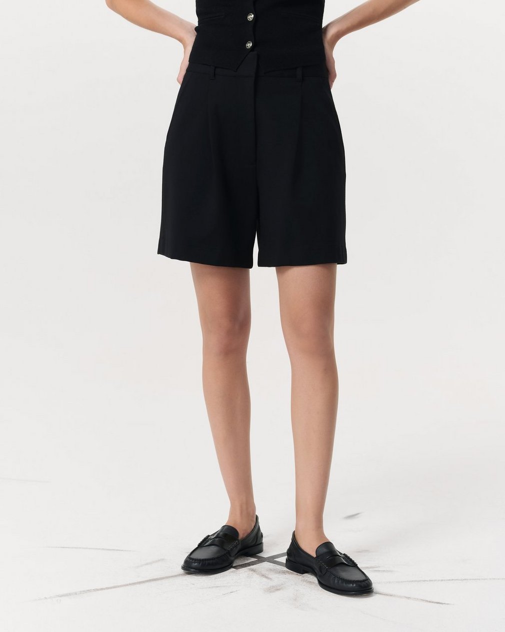 Irina Wide-Leg Shorts - Black