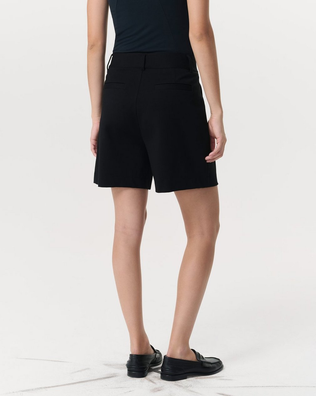 Irina Wide-Leg Shorts - Black