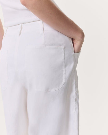 Banks Linen-Blend Shorts - White