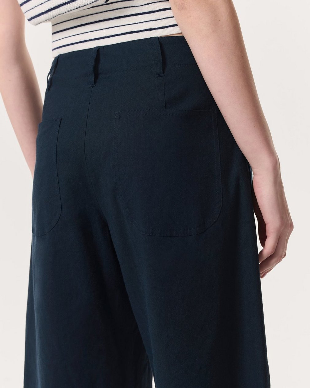 Banks Linen-Blend Shorts - Salute