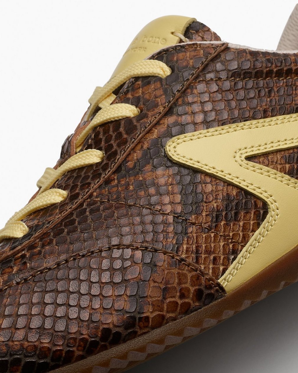 Ultra Slim Retro Runner Sneakers - Mocha Snake
