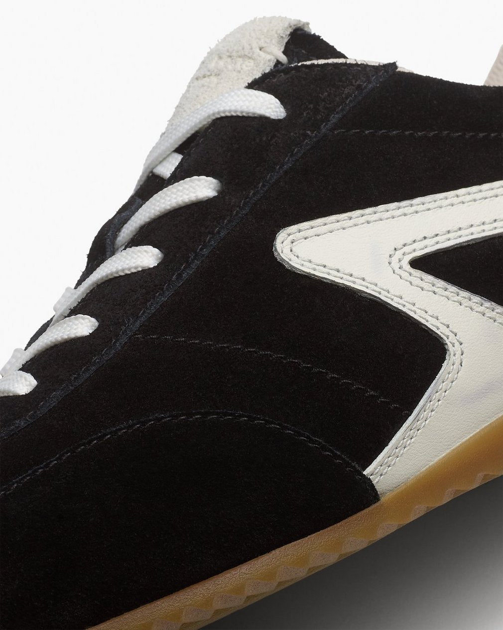 Ultra Slim Retro Runner Sneakers - Black White
