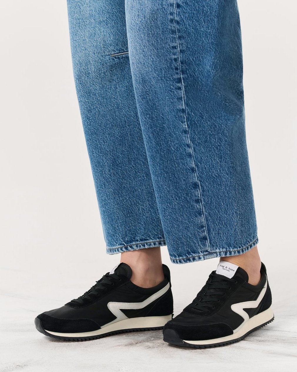 Black Retro Runner: Recycled Materials Sneaker