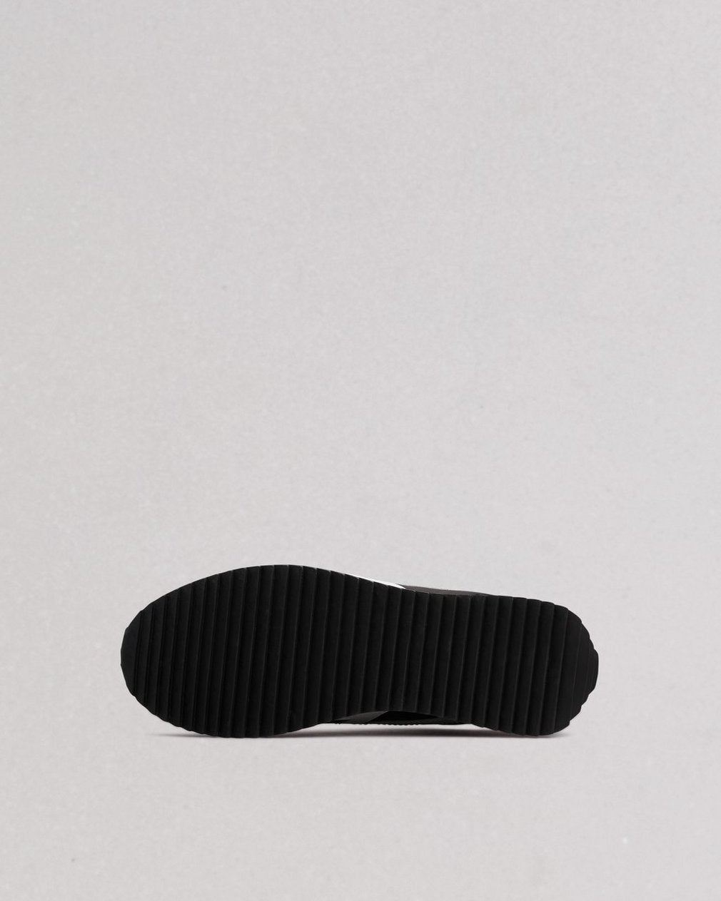 Black Retro Runner: Recycled Materials Sneaker