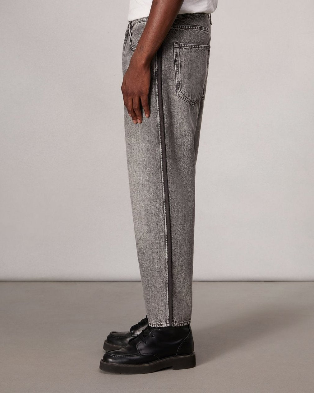 rbTAPER Fit Jean - Greystone
