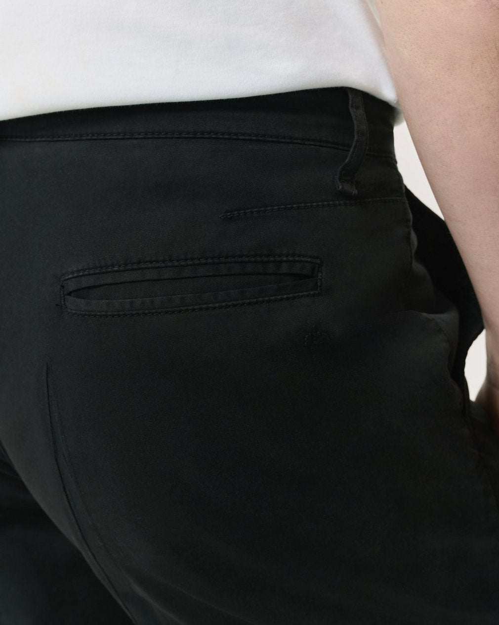 Standard Chino Shorts - Black