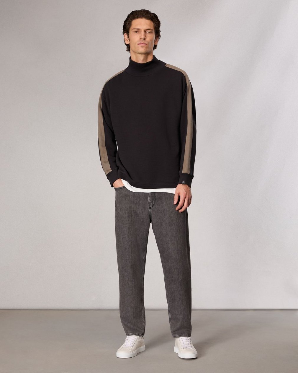 Mockneck Sweatshirt - Black