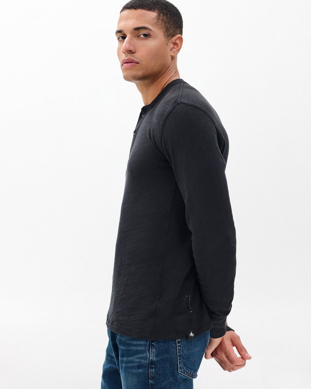 Classic Long-Sleeve Crewneck Henley in Black