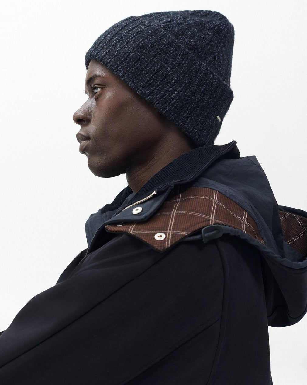 Cable-Knit Beanie - Navy Multi